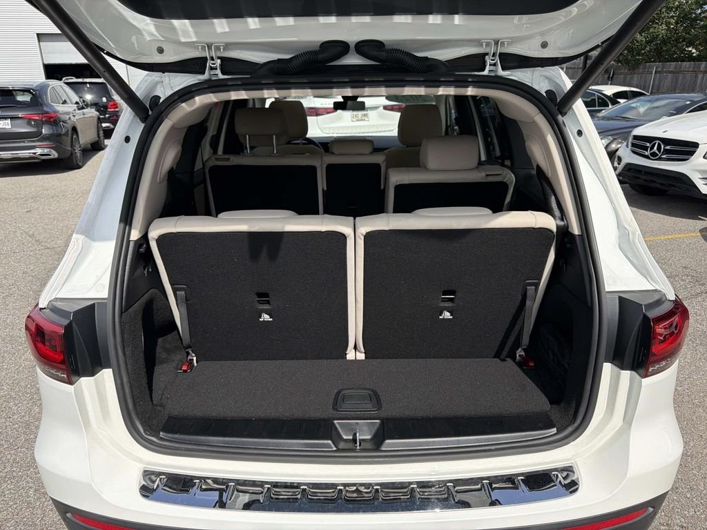 Certified Used 2023 White Mercedes-Benz GLB 250 image 8