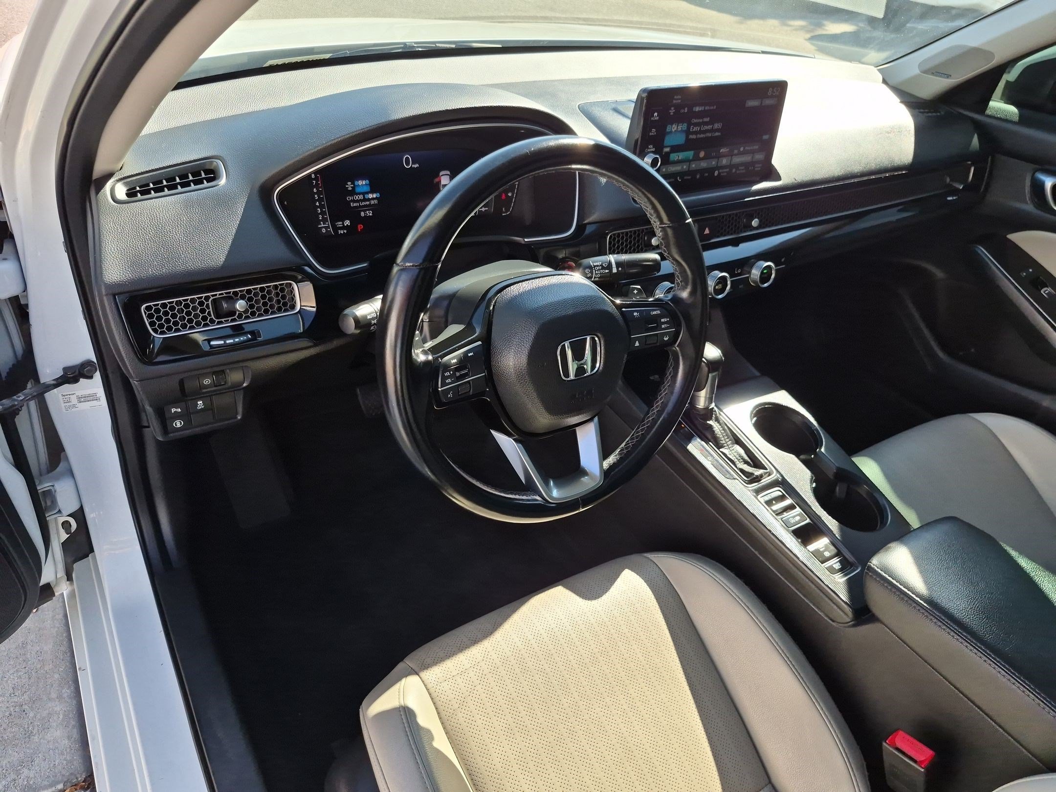 Used 2022 Platinum White Pearl Honda Touring image 13
