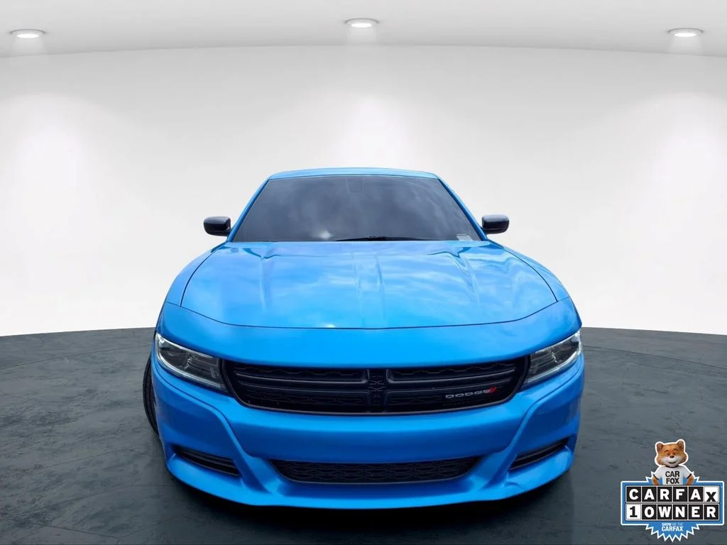 Used 2023 Blue Dodge SXT image 4