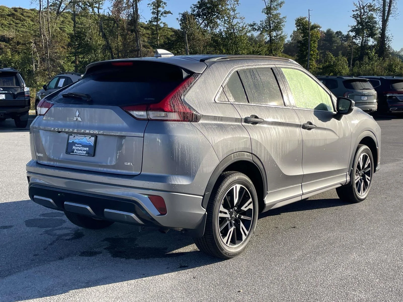 Used 2024 Mercury Gray Metallic Mitsubishi SEL image 28