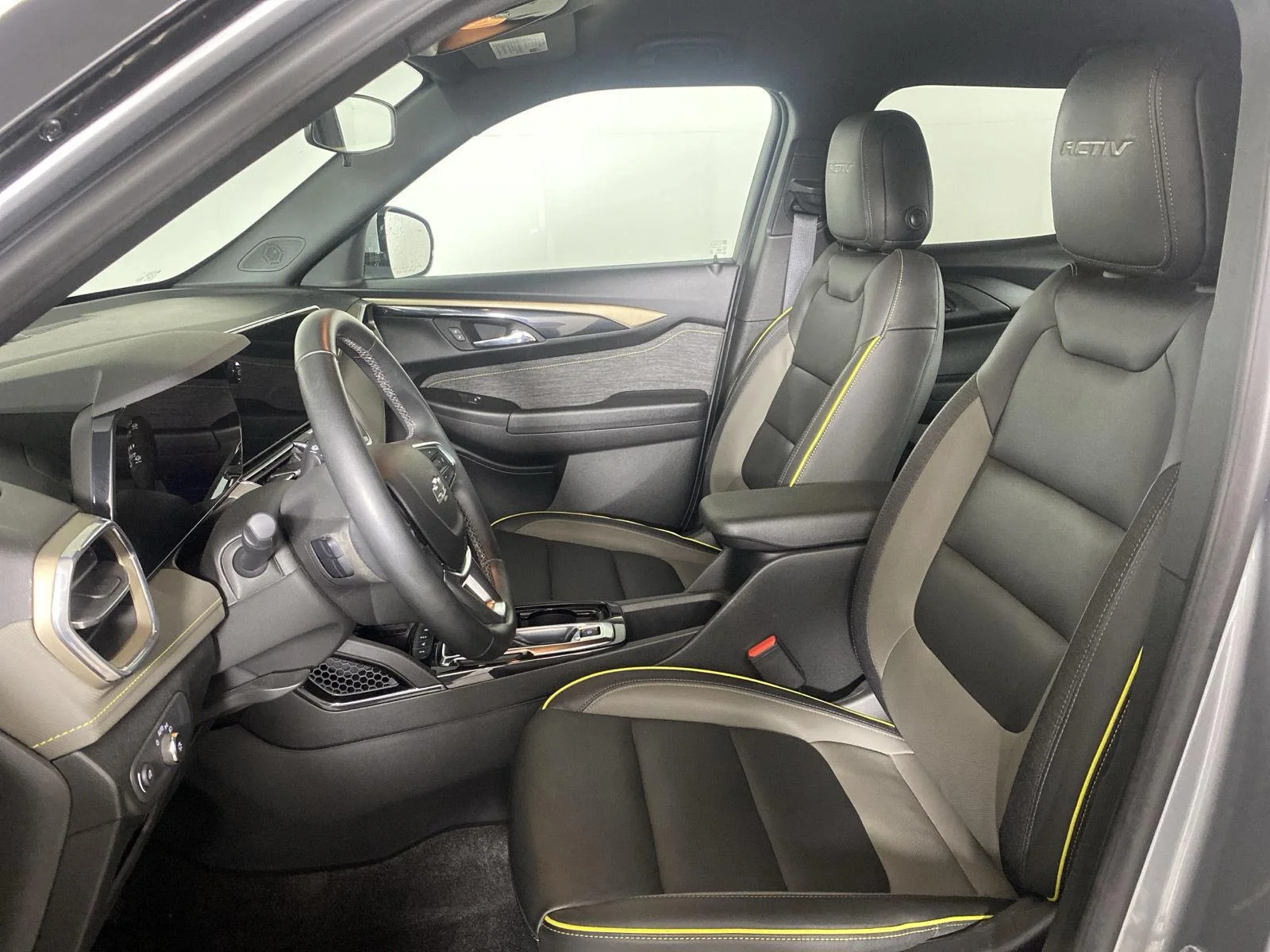 Used 2024 Sterling Gray Metallic Chevrolet ACTIV image 10