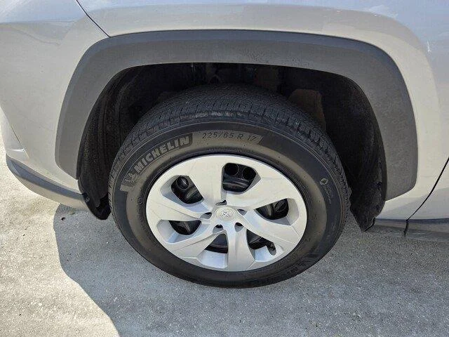 Used 2025 Silver Sky Metallic Toyota LE image 11