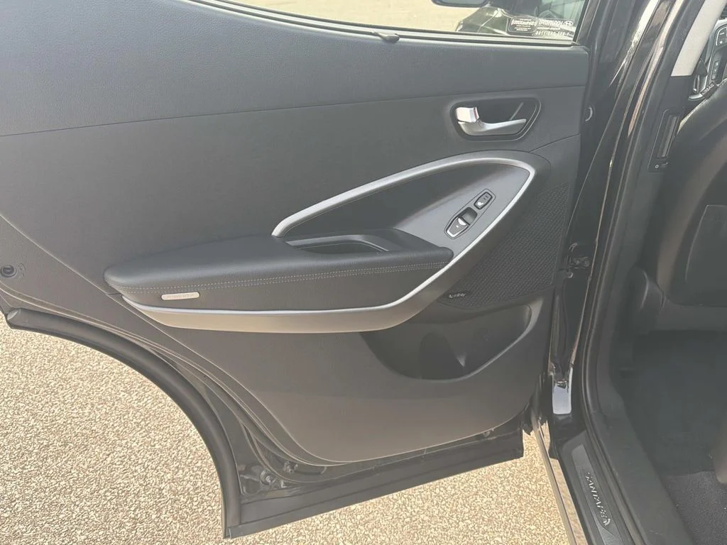 Used 2013 Black Hyundai 2.0L Turbo image 21