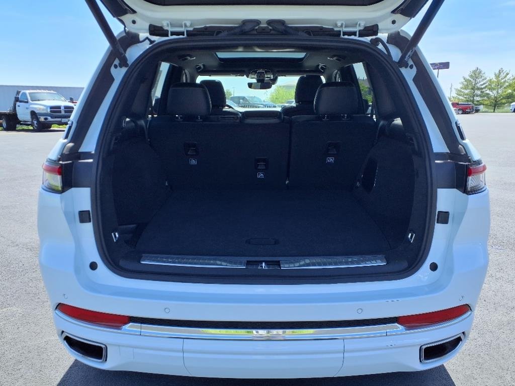 2024 Jeep Grand Cherokee Overland - Photo 19