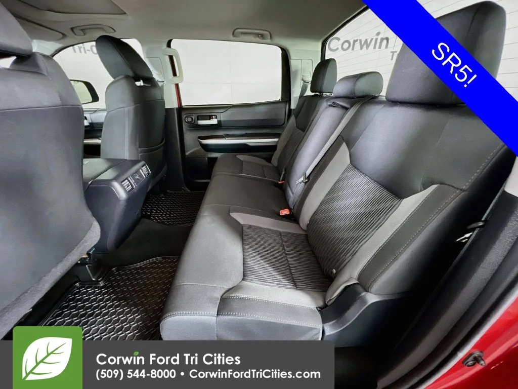 Used 2017 Silver Sky Metallic Toyota SR5 image 27