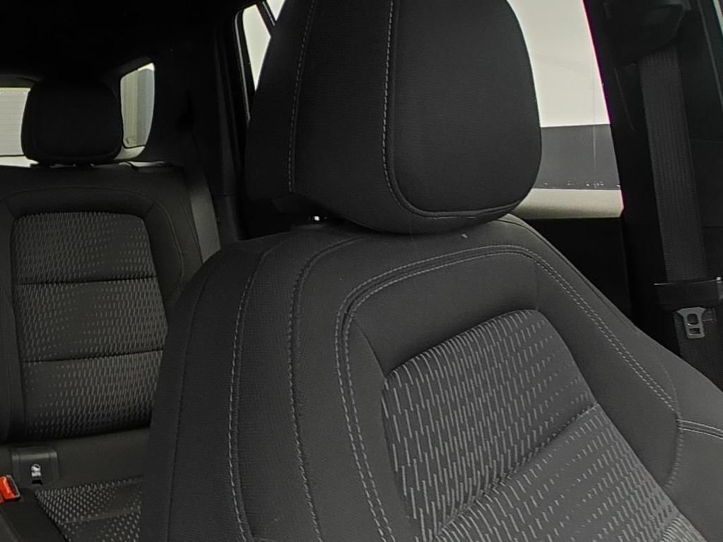 2025 Chevrolet Equinox LT - Photo 11