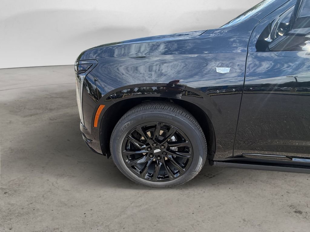 Used 2025 Black Cadillac Sport Platinum image 9