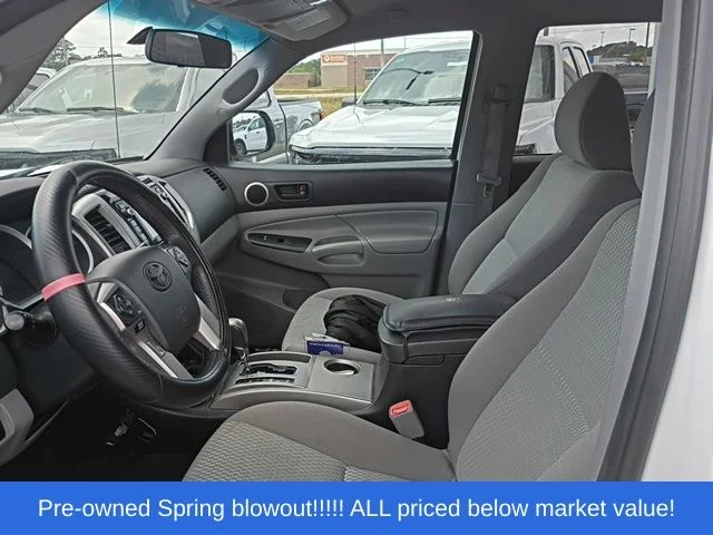 Used 2014 White Toyota Prerunner image 20