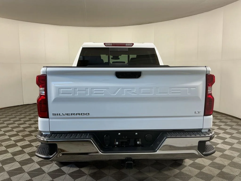 New 2026 White Chevrolet LT image 7