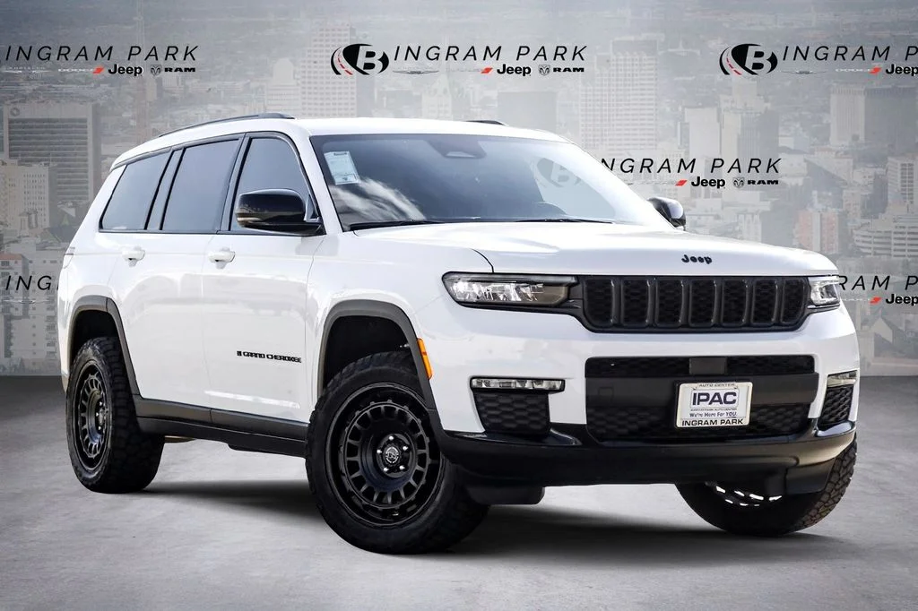 New 2025 White Jeep Limited image 1