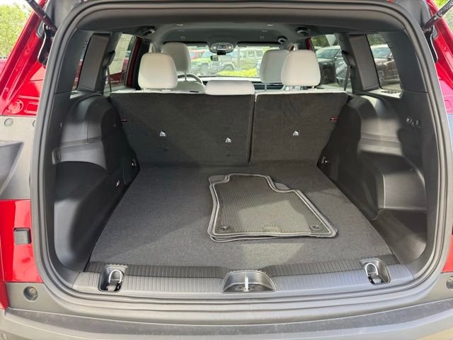 New 2026 Red Hot Pearl-Coat Exterior Paint Jeep Laredo image 23