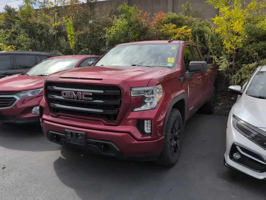 Used 2019 Red Quartz Tintcoat GMC Elevation image 2