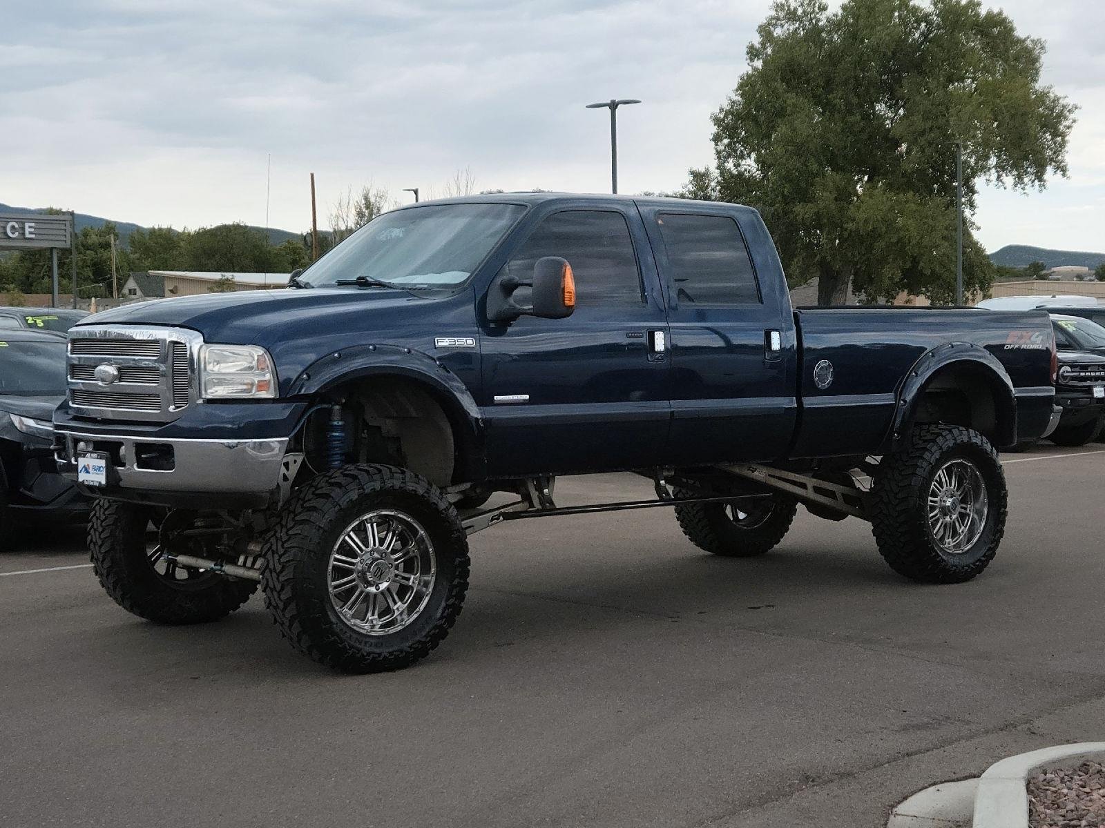 Used 2007  FORD XL image 9
