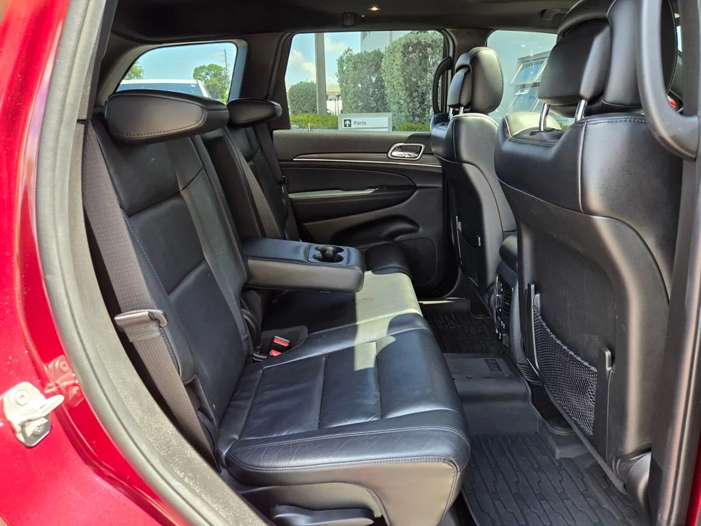 Used 2020 Red Jeep Limited image 19