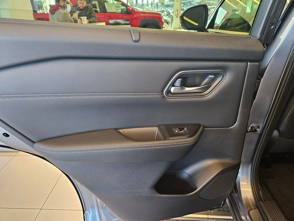 New 2026 Gun Metallic Nissan Platinum image 26