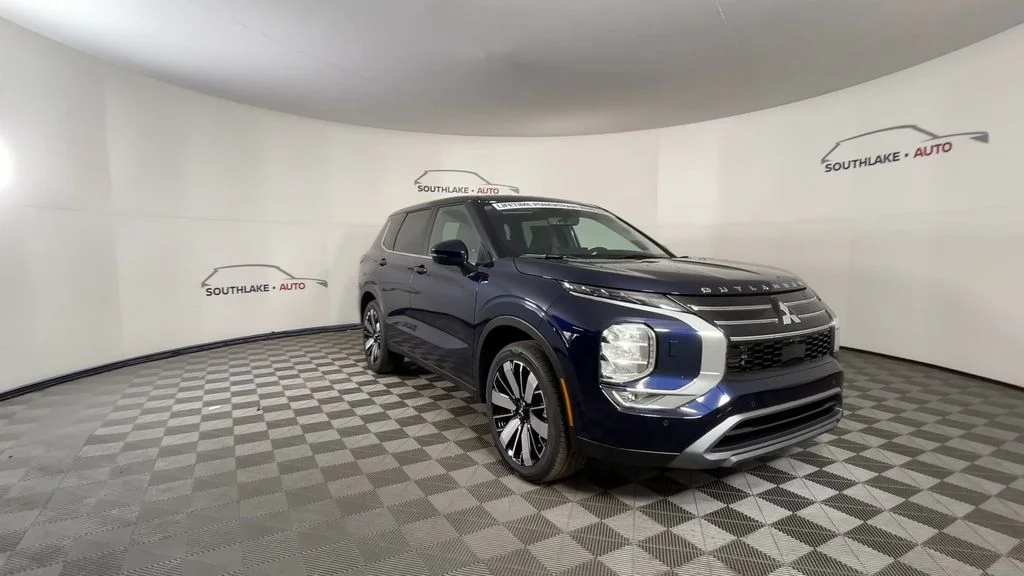 New 2026 Blue Mitsubishi SE 1.5T S-AWC image 3