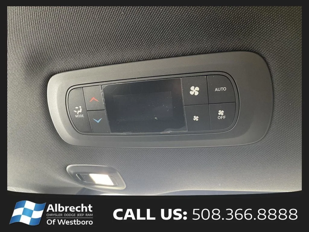 New 2026 Diamond Black Crystal Pearl-Coat Exterior Paint Chrysler Limited image 20