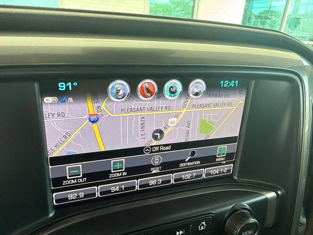 Used 2018 Summit White Chevrolet LTZ image 10