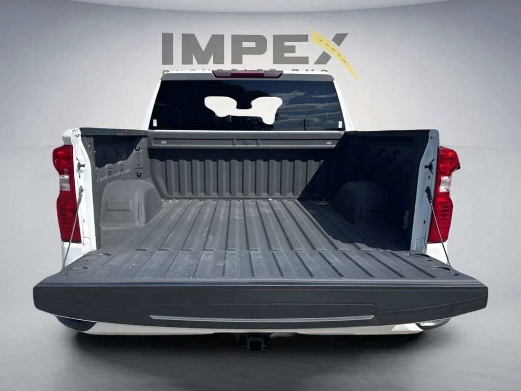 Used 2024 Summit White Chevrolet Custom image 26