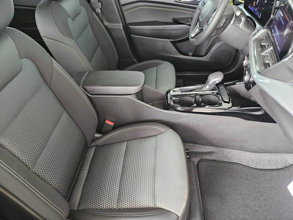 2026 Chevrolet Trax LT - Photo 13