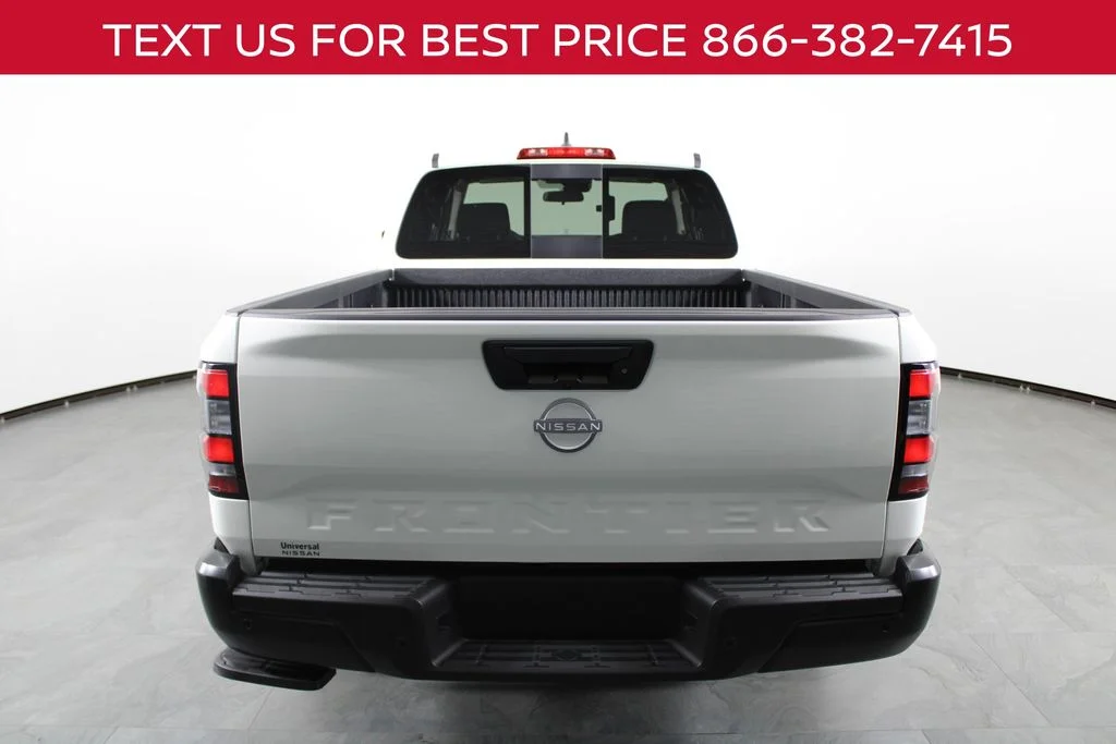 New 2026 Glacier White Nissan King Cab® S image 4