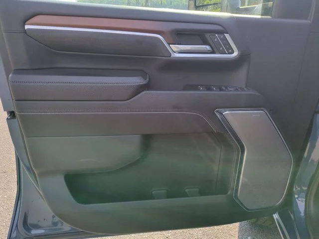 Used 2024 Blue GMC Denali image 12