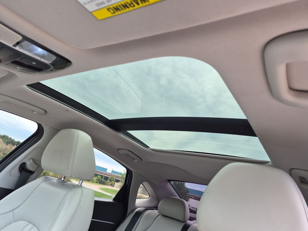 Used 2023 Silver Hyundai Limited image 13