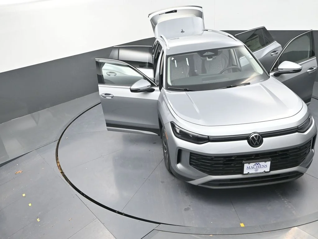 2026 Volkswagen Tiguan S - Photo 31
