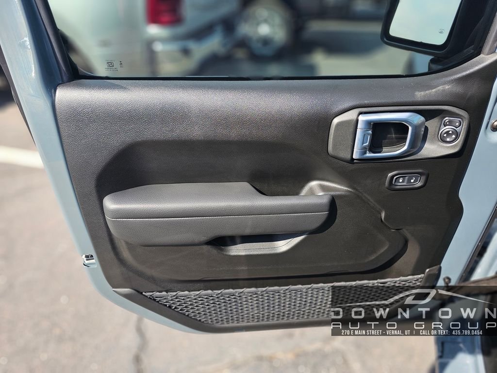 New 2026 Anvil Clearcoat Jeep Sport S image 18