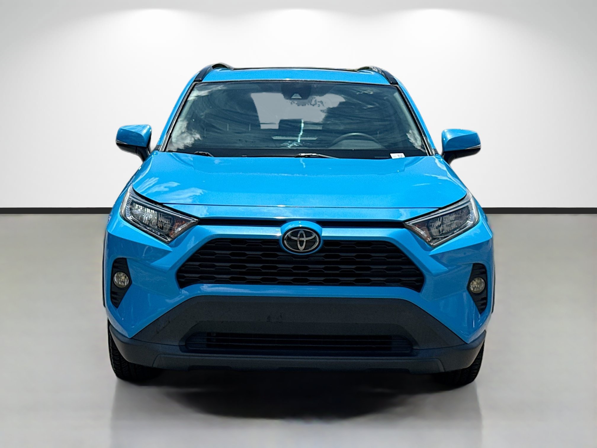 Used 2019 Blue Flame Toyota XLE image 8