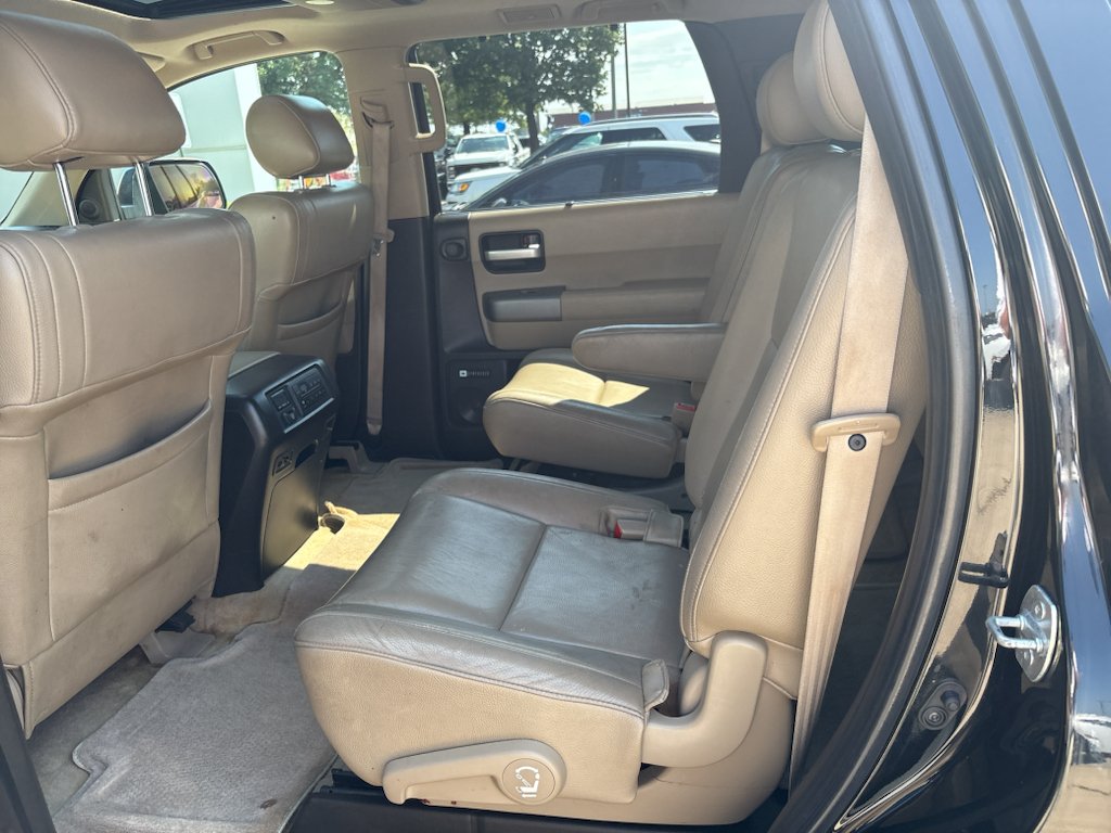 Used 2010 Black Toyota Ltd image 3