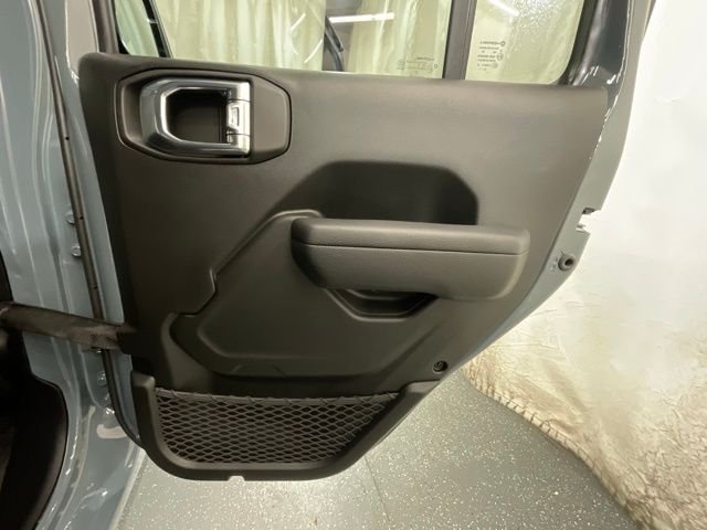 New 2026 Anvil Clear-Coat Exterior Paint Jeep Sport image 24