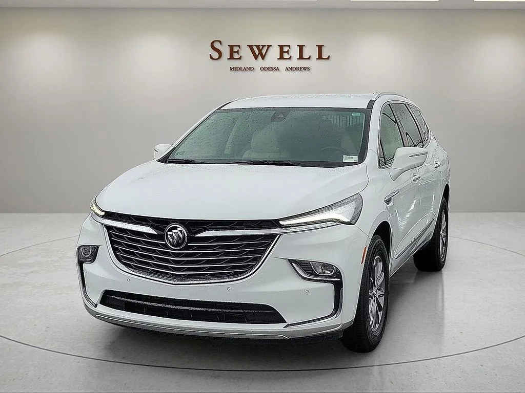 2023 Buick Enclave Essence's photo