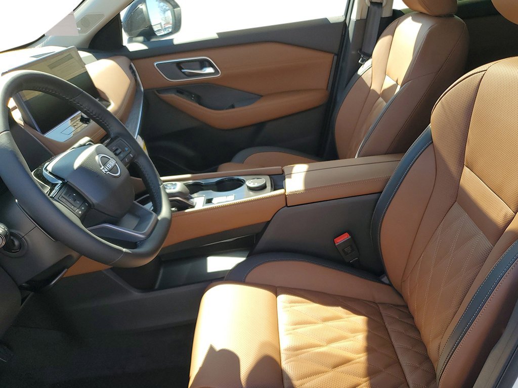New 2026 Everest White Pearl/Super Black Nissan Platinum image 10