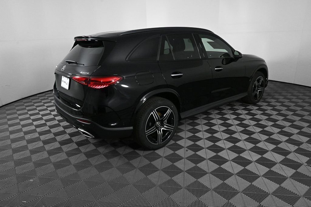 New 2026 Black Mercedes-Benz GLC 300 image 26