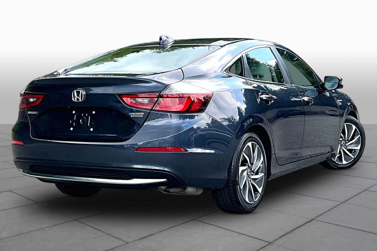 Used 2020 Cosmic Blue Metallic Honda Touring image 13