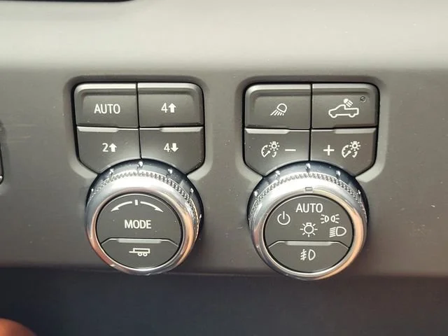 2026 GMC Sierra 3500HD Denali Ultimate - Photo 17