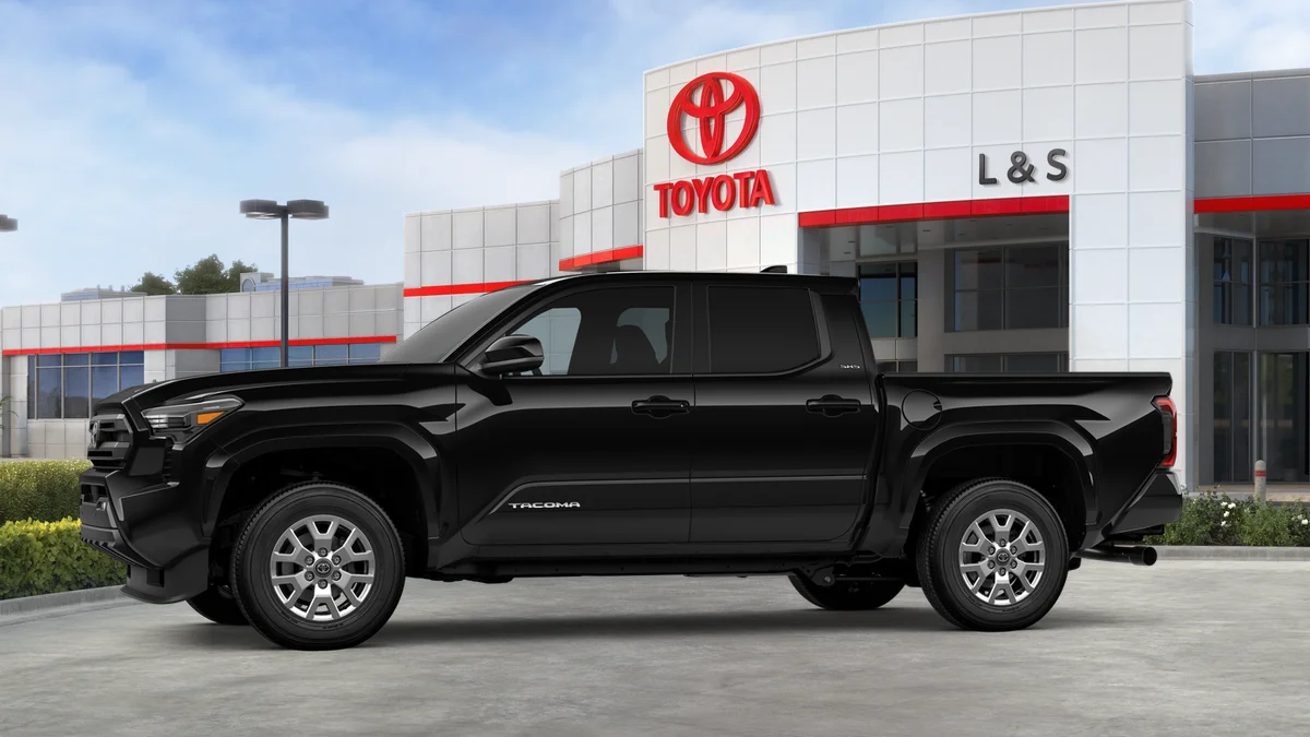 2026 Toyota Tacoma SR5 - Photo 14