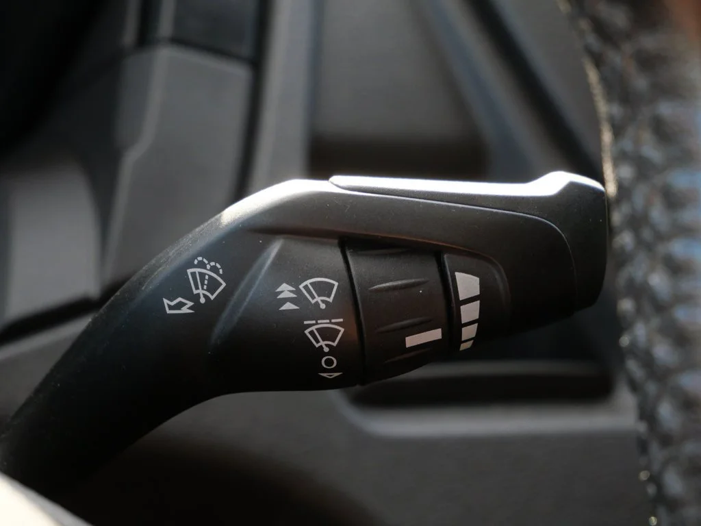 Used 2015 White Ford Base image 28