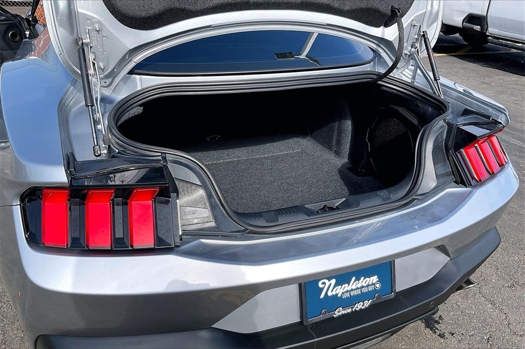 2024 FORD MUSTANG - Image 25