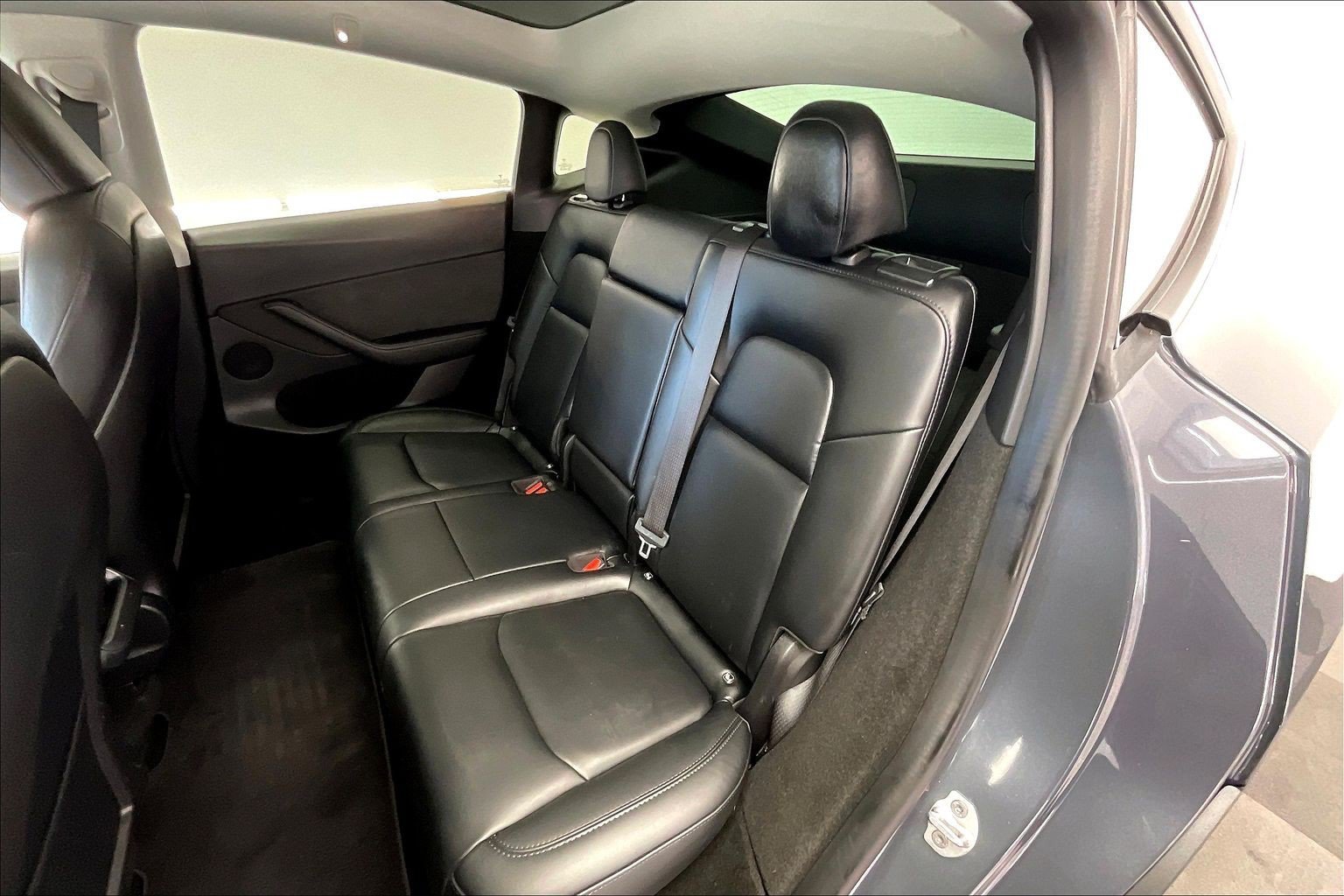 Used 2023 Midnight Silver Metallic Tesla Long Range image 19