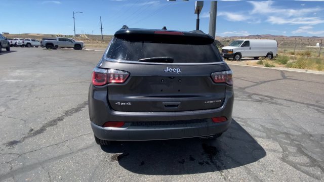 Used 2019 Gray Jeep Limited 4x4 image 7
