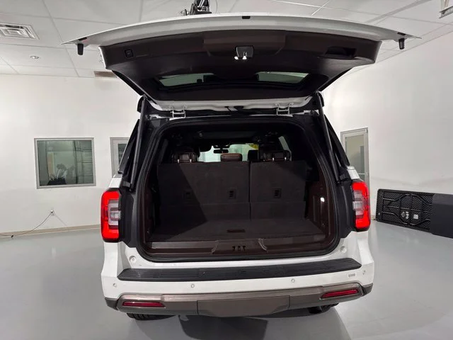 Used 2024 White Ford King Ranch image 9