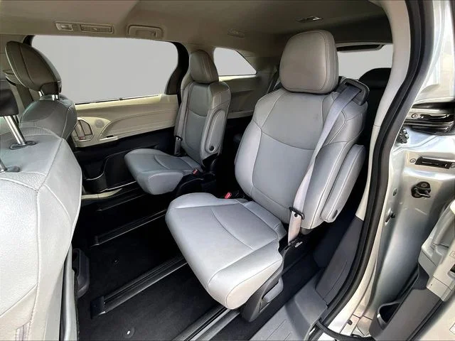 Used 2023 Silver Toyota XLE image 22