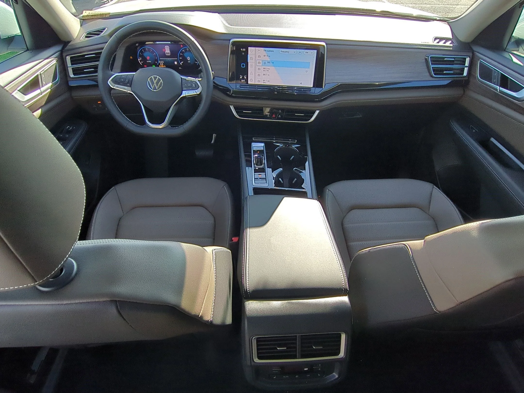 2026 Volkswagen Atlas SEL - Photo 14