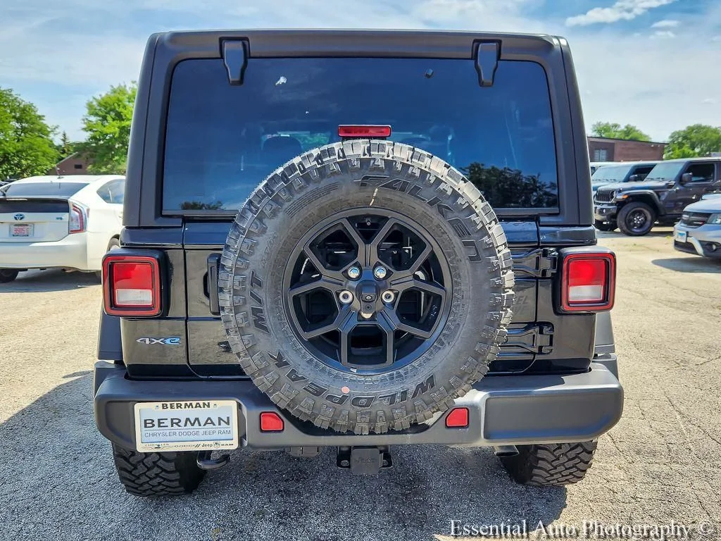Certified Used 2025 Black Jeep Willys 4xe image 7