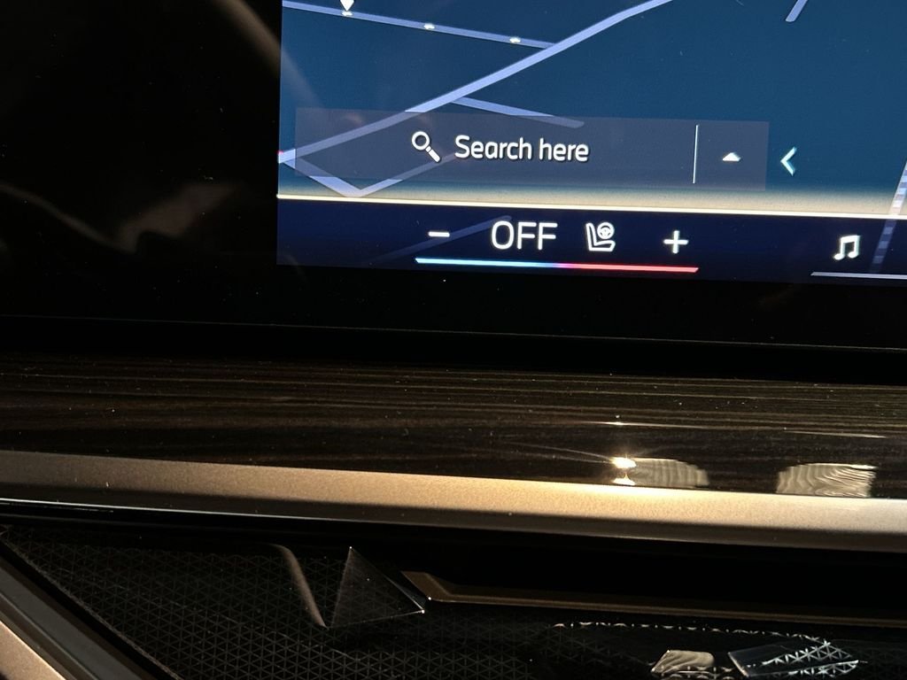 New 2026 Alpine White BMW xDrive40i image 19