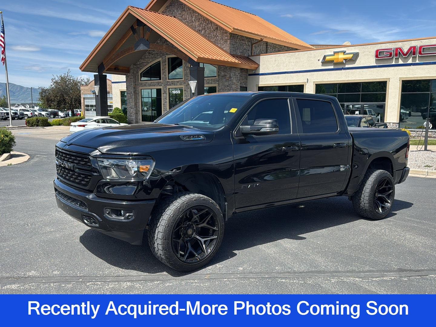 2023 RAM 1500 Big Horn/Lone Star 4x4 Crew Cab 5'7's photo