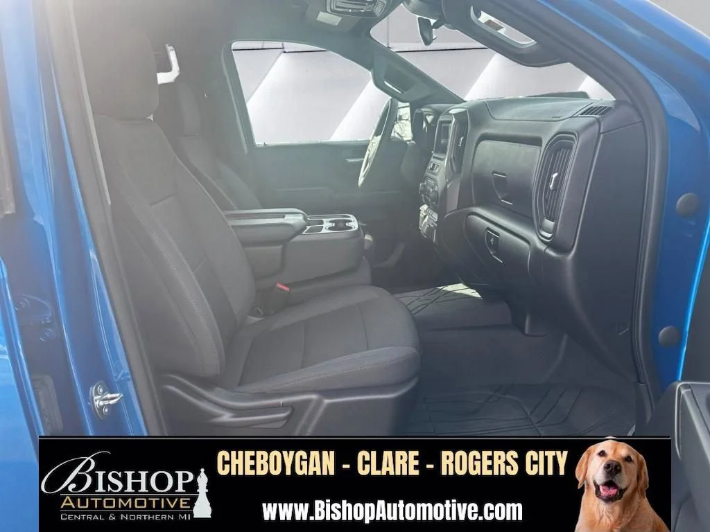Pre-Owned 2023 Chevrolet Silverado 1500 Custom Crew Cab image 26