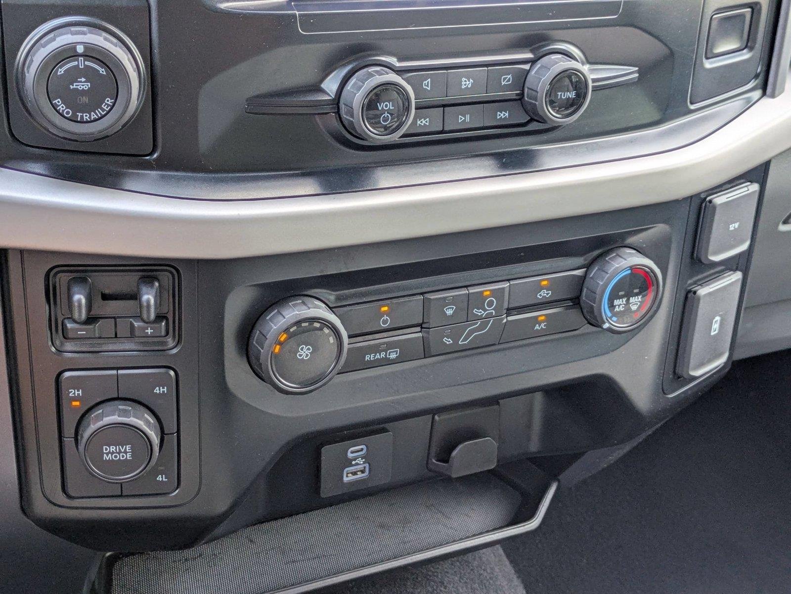 Used 2023 Iconic Silver Metallic Ford XLT image 24
